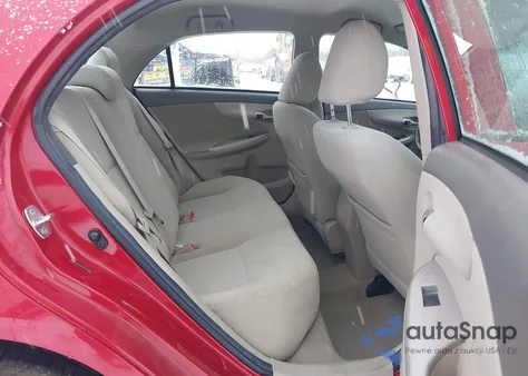 2010 Toyota Corolla Le z USA, uszkodzony, nr VIN 2T1BU4EE0AC333301